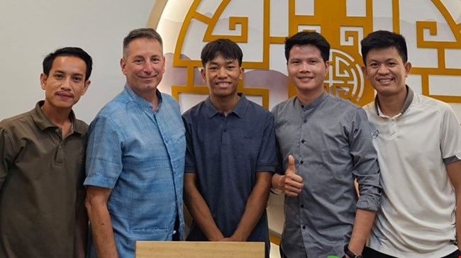 Home in Historic District Lao room host image