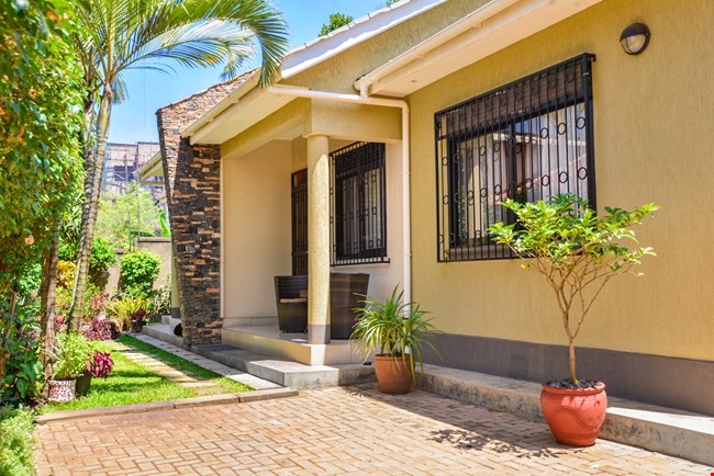 Kayira Road Accommodation room host image