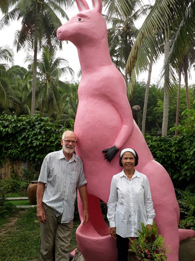 Pink Kangaroo Cafe and Bungalows room host image