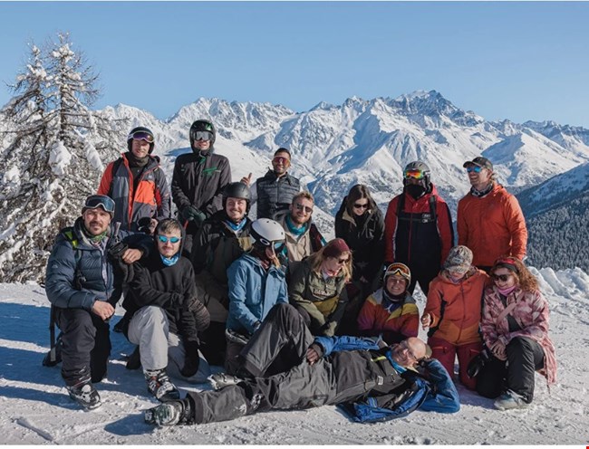 SNOMAD Fest All Inclusive Swiss Alps EXPERIENCE room host image