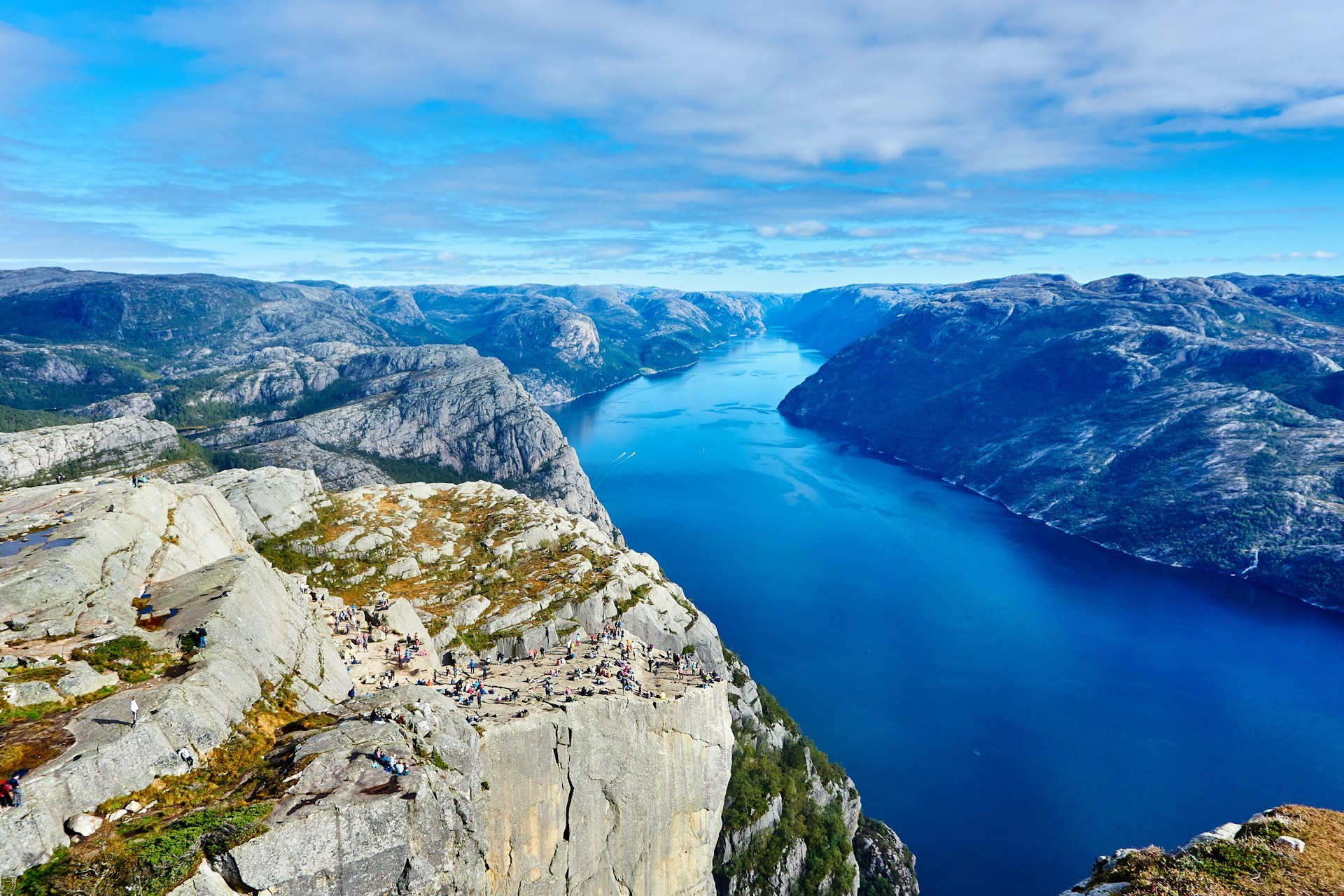 Digital Nomads accommodation in Fjord Norway)