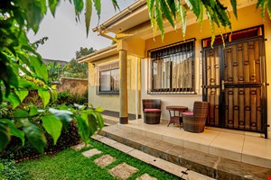 Kayira Road Accommodation