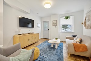 Serene Philly Family Stay with Pets