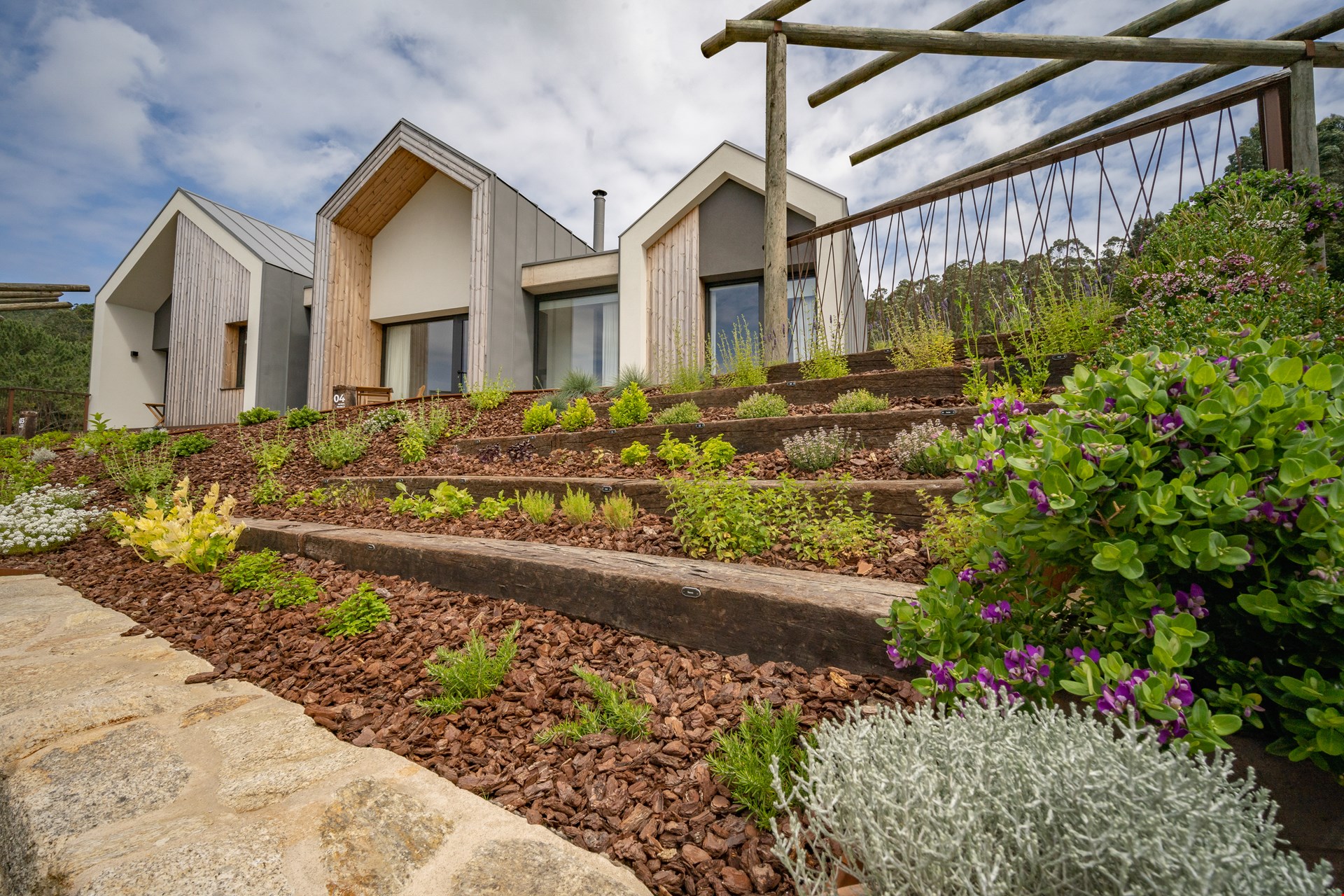 Hotel Ponteceso Spain nomad remote 5fab0fa2-09f3-4d4a-b849-e6e3f0bb2a41_aromaticas.jpg