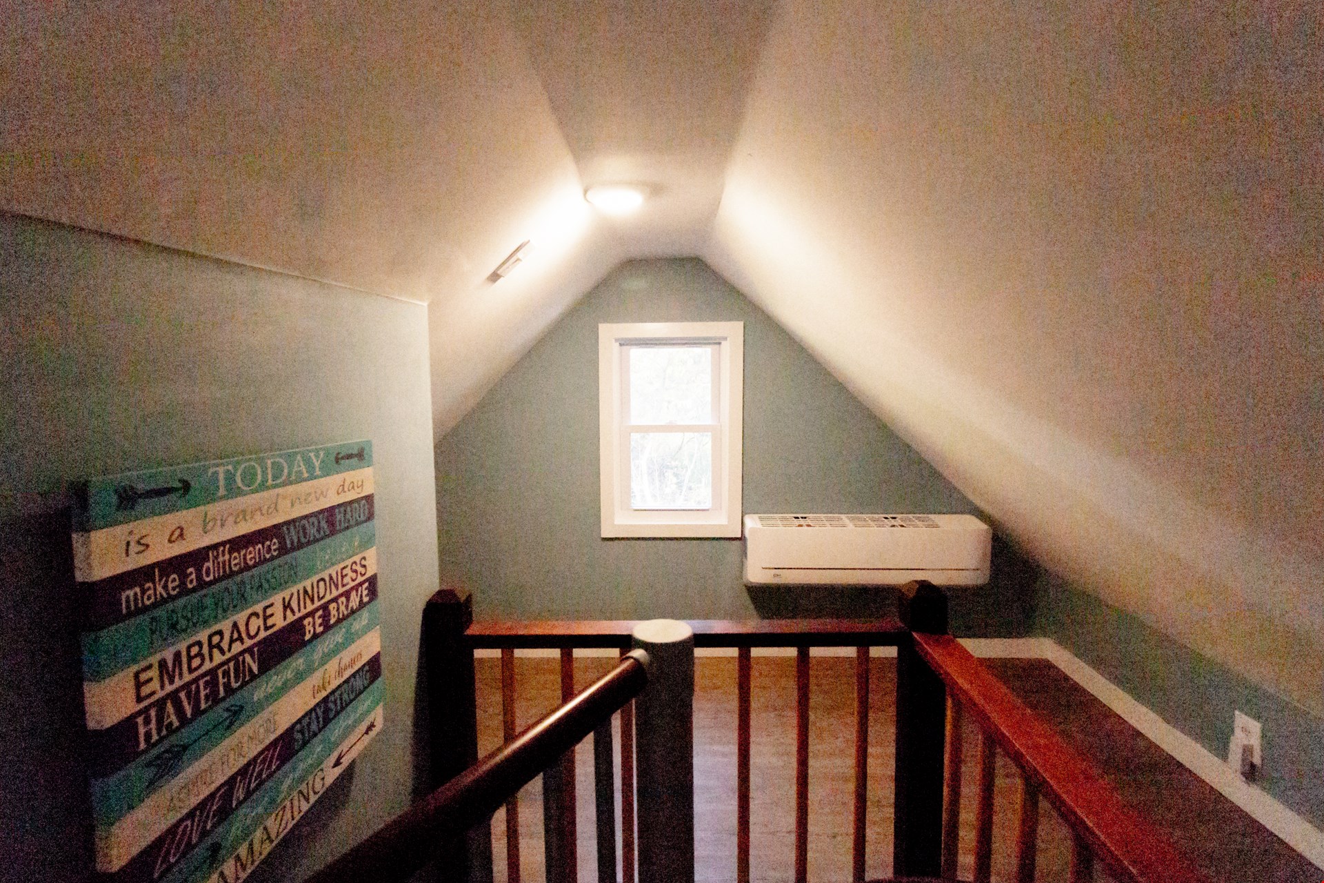 Hotel Fort Ann United States nomad remote 9282844e-47db-4d05-be79-ddc8d1d3db9c_Bedroom2ndFloor2.jpg