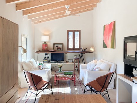 digital nomad stays in Sa Pobla Spain 1271