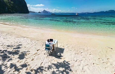 digital nomad stays in ElNido Philippines 1285