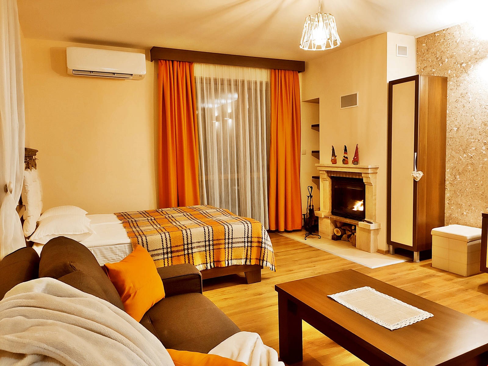 Hotel Smolianskite ezera Bulgaria nomad remote b8a97667-fda9-458e-a47a-e014463ceab6_1img-20201222-193909-1600x1200.jpg