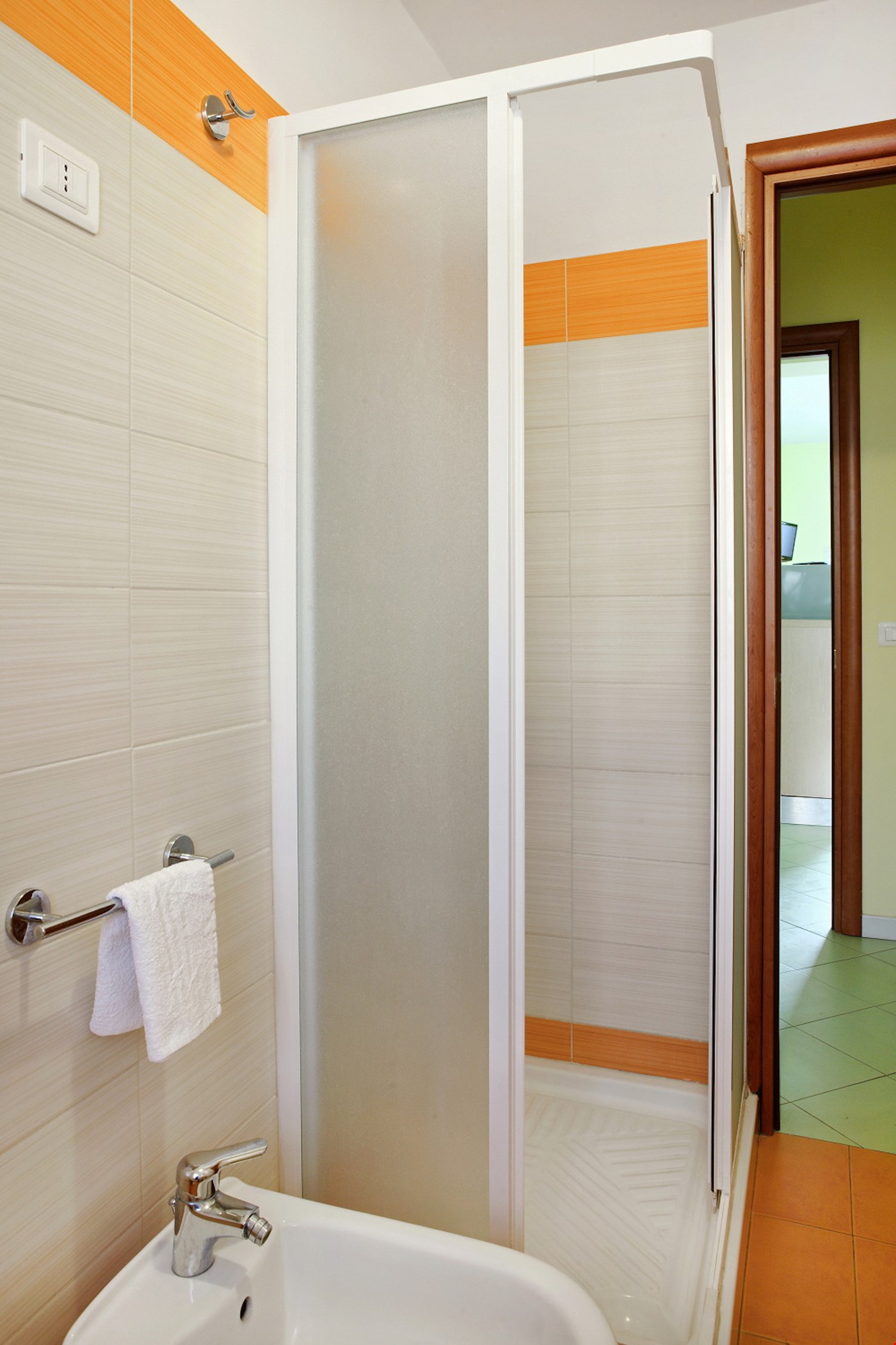 Hotel Acireale Italy nomad remote 07f7edd4-54d1-4886-89f6-5d630a80a952_homewaybagnotripi2.jpg