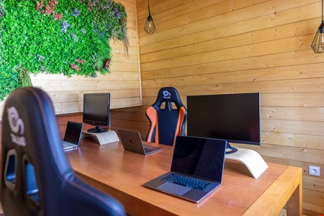 Coliving The VALLEY with Coworking room workspace image default-image-name