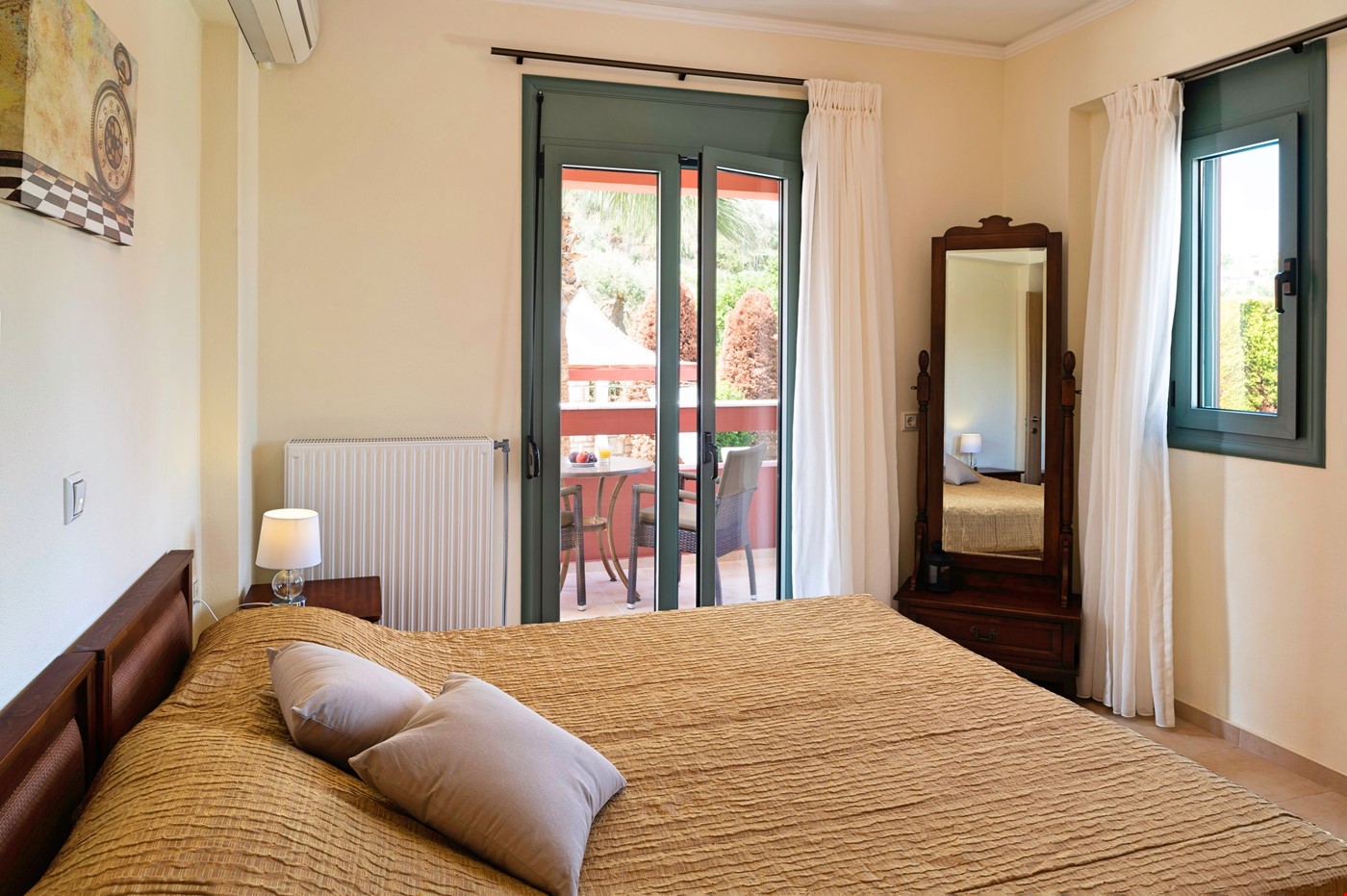 Hotel Xiro Chorio Greece nomad remote 9a12a9d8-fe8f-4b53-bc26-ea3a4ac8bc1e_Bedroom3bVillaAlkyoniAlkyonidesVillasRethymnoCrete.jpg
