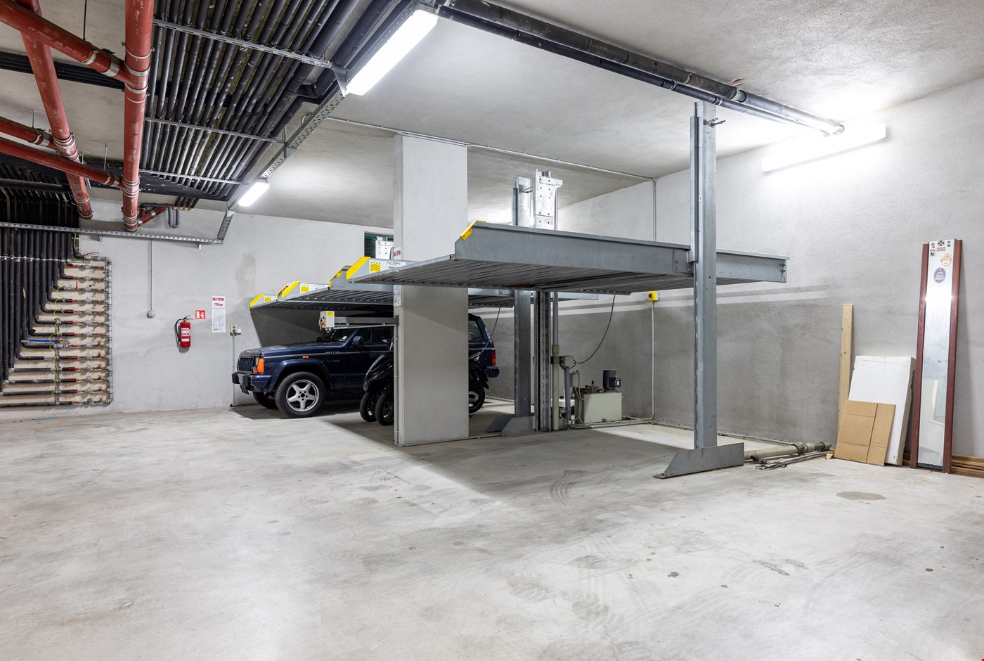 Hotel Split Croatia nomad remote 08ea24a4-e67b-41aa-9860-20788926690d_parkingplace.jpg