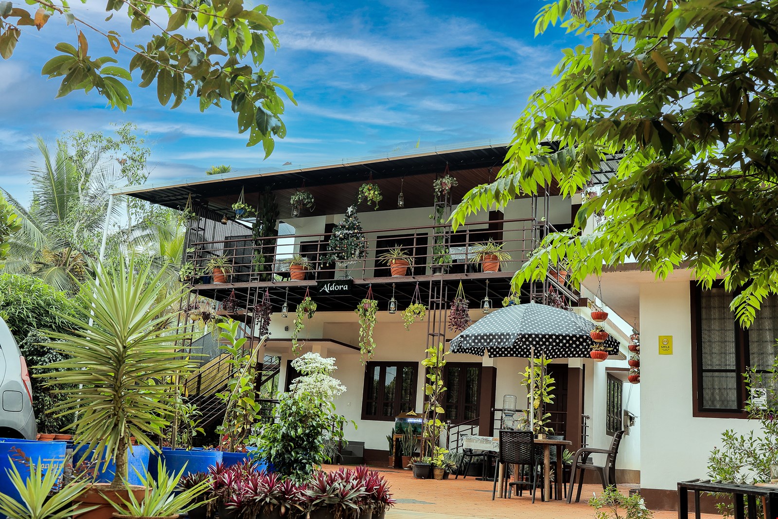 Hotel Chundale nomad remote d50488ea-12ca-4aed-b4ac-2fe114f93001_DayviewCopy.jpg